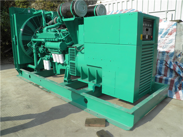 德昌出租发电机 发电机组厂家：柴油发电机组的控制屏的作用是什么？