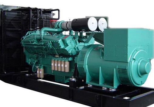 德昌冬季柴油发电机组启动前应进行哪些预热操作？